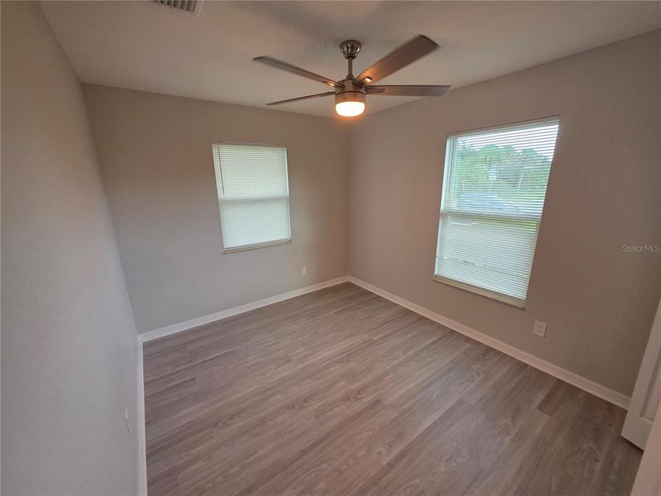 For Sale: $239,900 (3 beds, 2 baths, 1112 Square Feet)