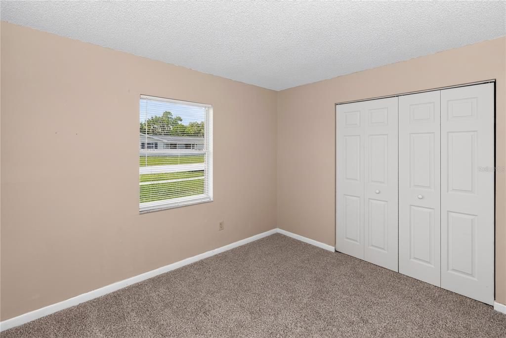 For Sale: $279,900 (3 beds, 2 baths, 1403 Square Feet)