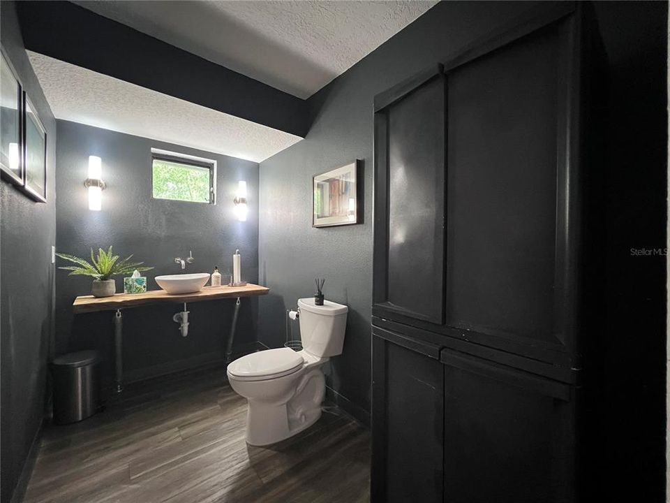 For Sale: $649,900 (0 beds, 0 baths, 2112 Square Feet)