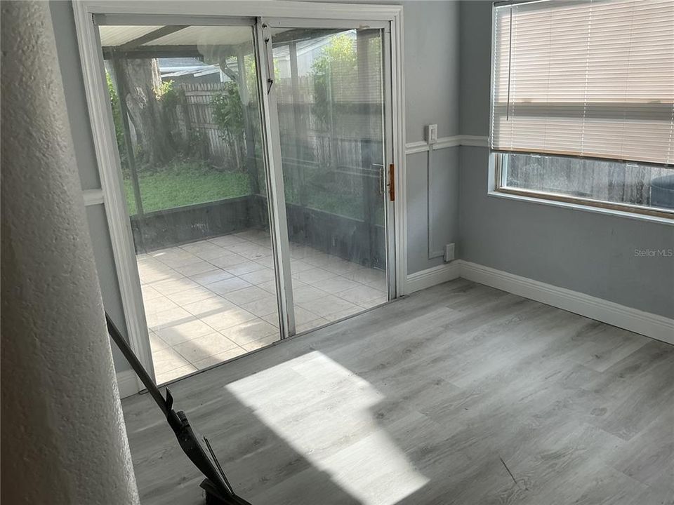 En Venta: $339,900 (2 camas, 1 baños, 877 Pies cuadrados)
