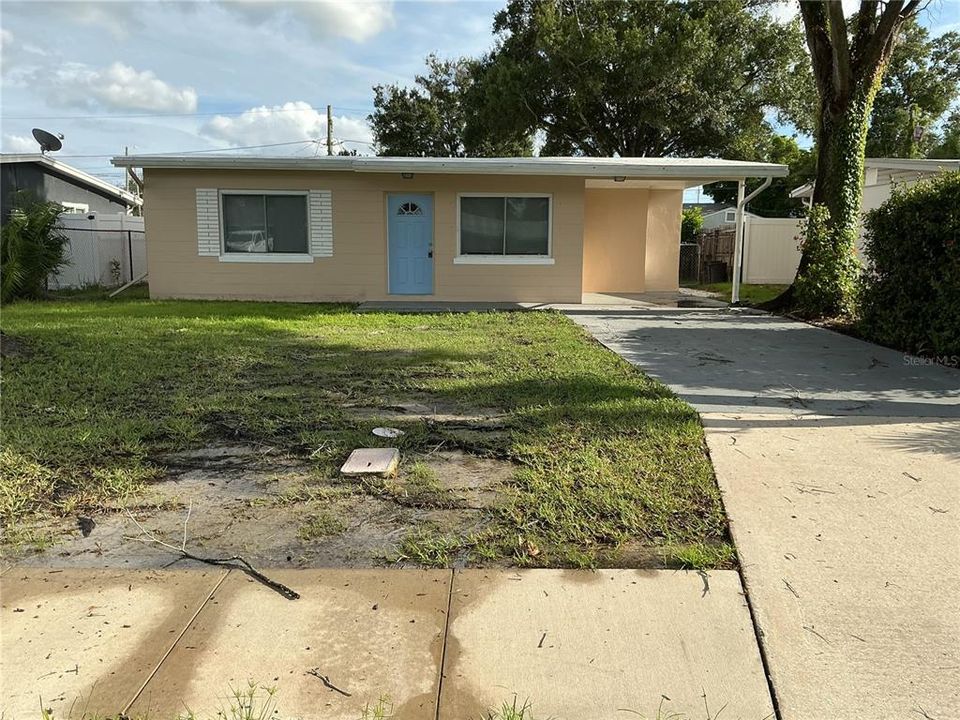 En Venta: $339,900 (2 camas, 1 baños, 877 Pies cuadrados)