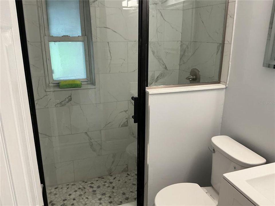 En Venta: $339,900 (2 camas, 1 baños, 877 Pies cuadrados)