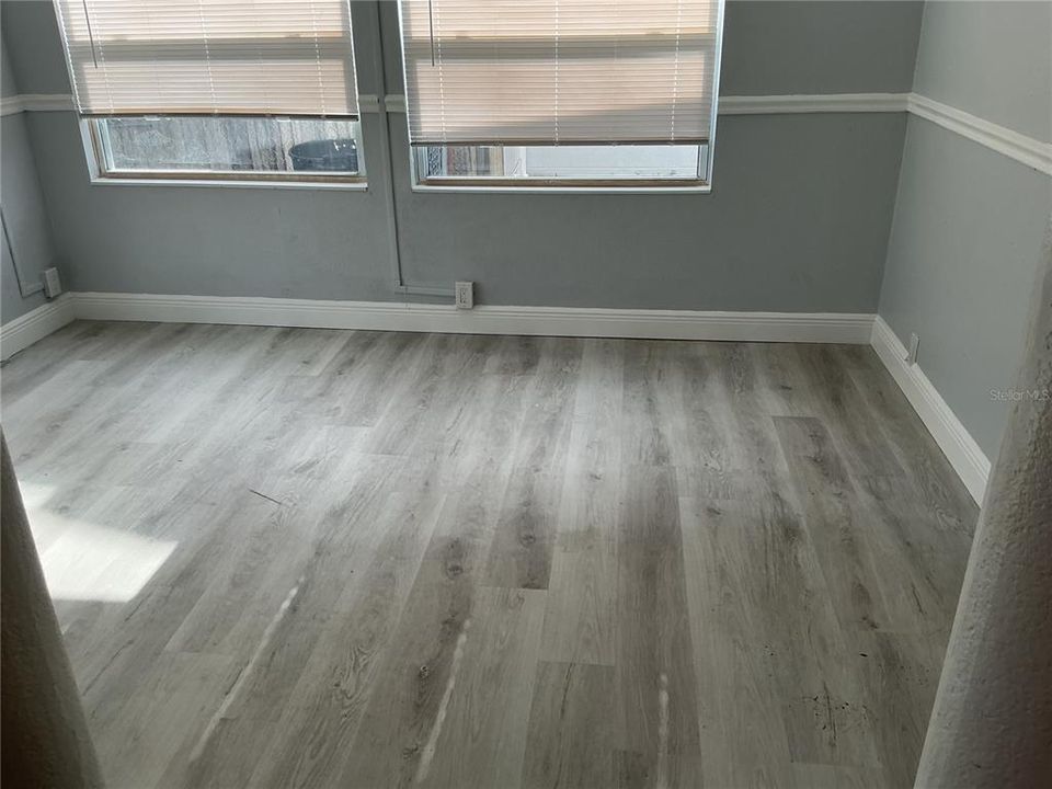 En Venta: $339,900 (2 camas, 1 baños, 877 Pies cuadrados)