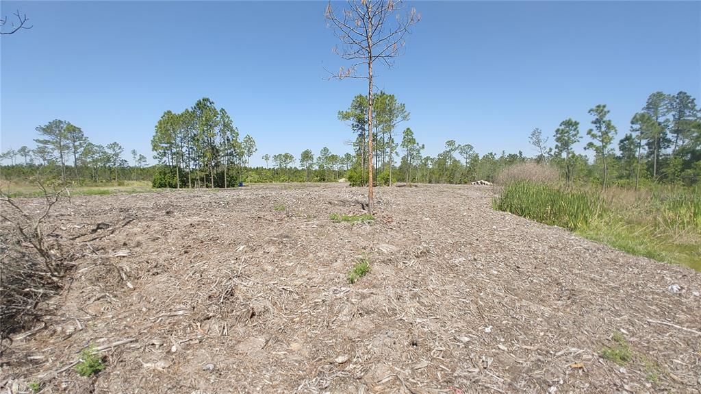 En Venta: $379,000 (25.38 acres)