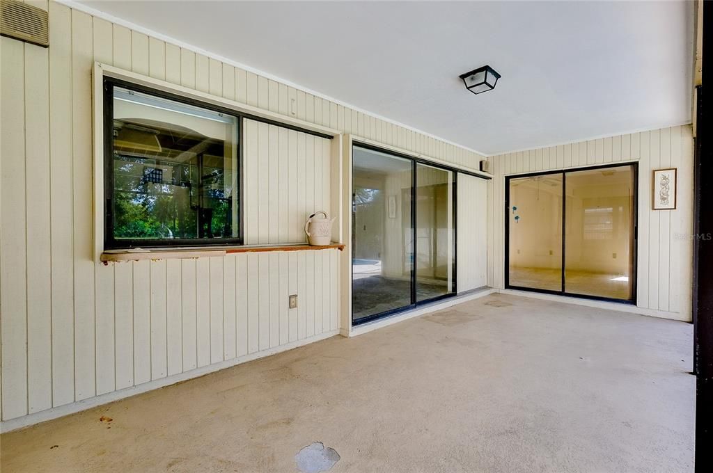 For Sale: $235,000 (3 beds, 2 baths, 1742 Square Feet)