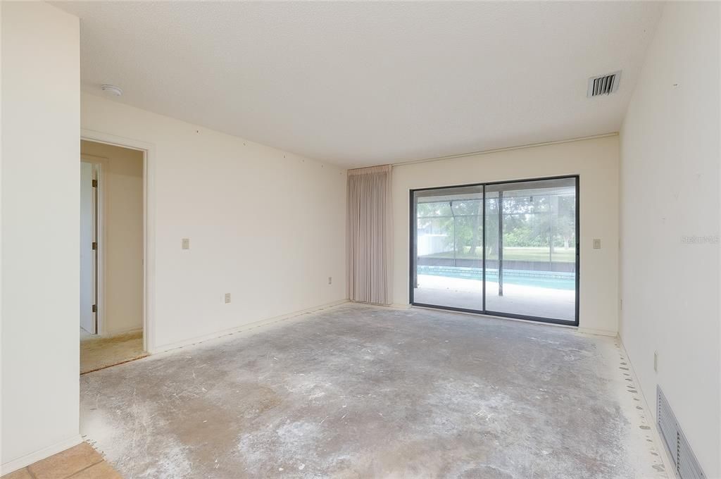 For Sale: $235,000 (3 beds, 2 baths, 1742 Square Feet)