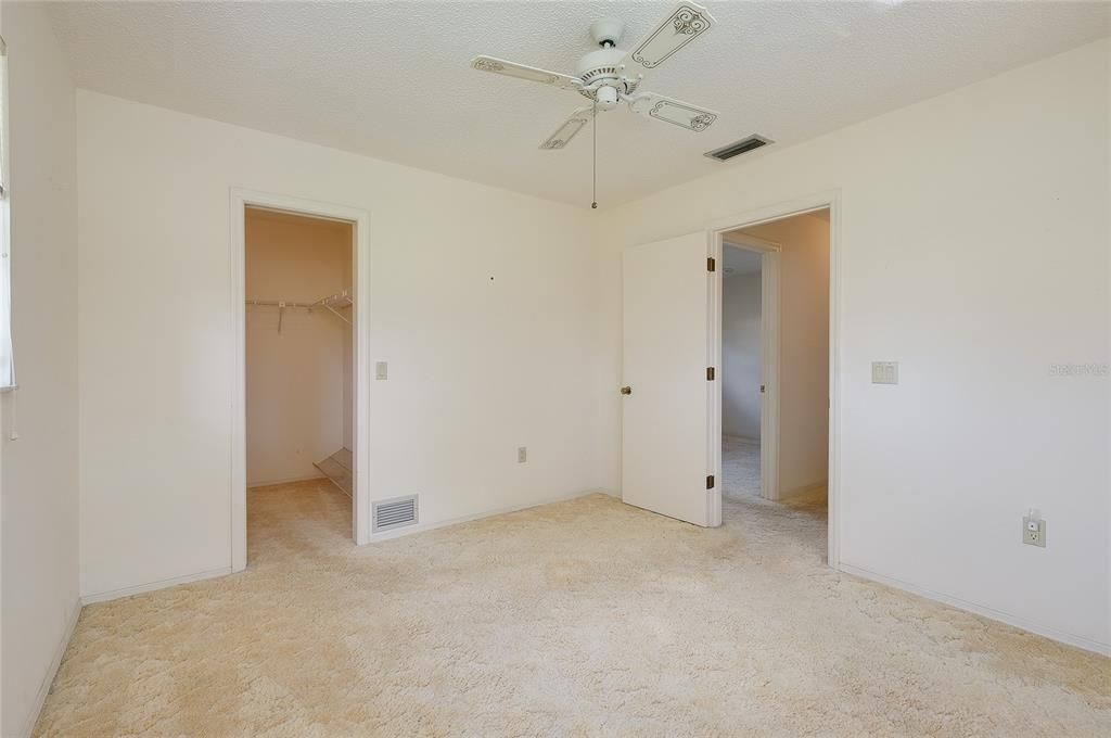 For Sale: $235,000 (3 beds, 2 baths, 1742 Square Feet)