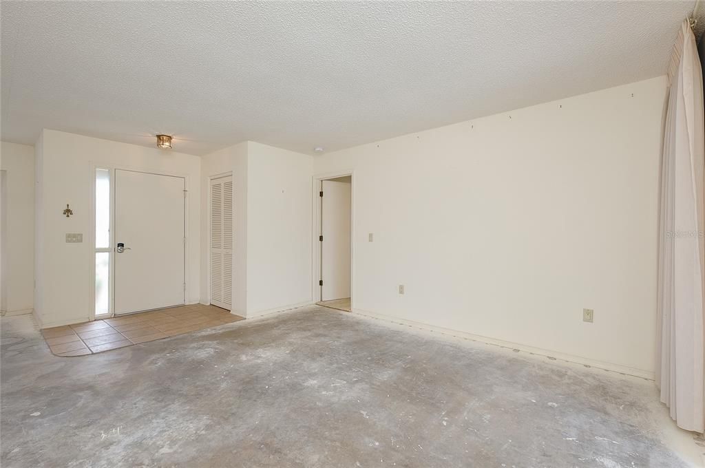 For Sale: $235,000 (3 beds, 2 baths, 1742 Square Feet)