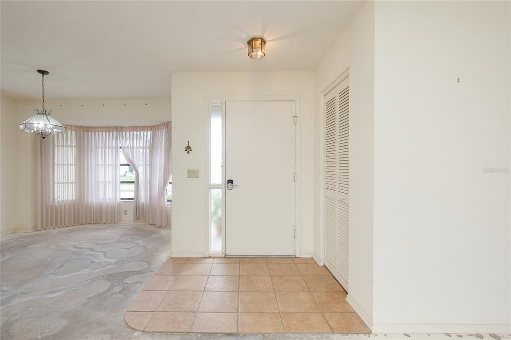 For Sale: $235,000 (3 beds, 2 baths, 1742 Square Feet)