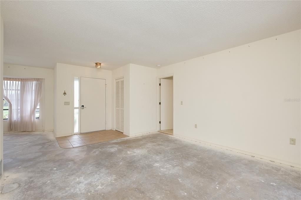 For Sale: $235,000 (3 beds, 2 baths, 1742 Square Feet)