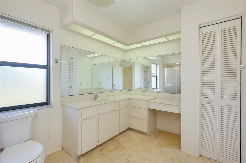 For Sale: $235,000 (3 beds, 2 baths, 1742 Square Feet)