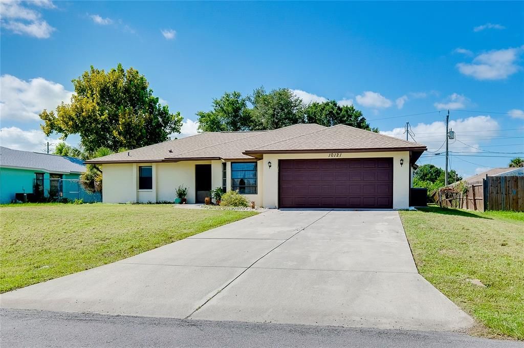 For Sale: $235,000 (3 beds, 2 baths, 1742 Square Feet)