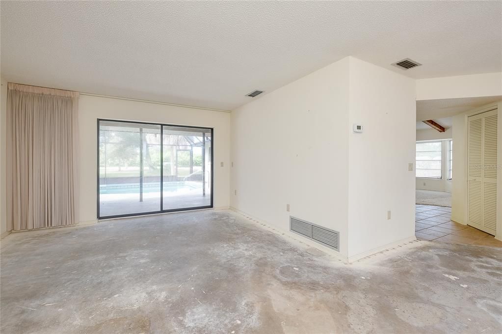 For Sale: $235,000 (3 beds, 2 baths, 1742 Square Feet)