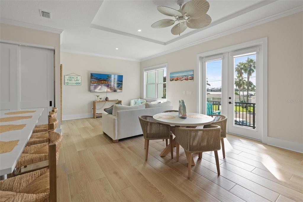 For Sale: $1,050,000 (3 beds, 2 baths, 1990 Square Feet)