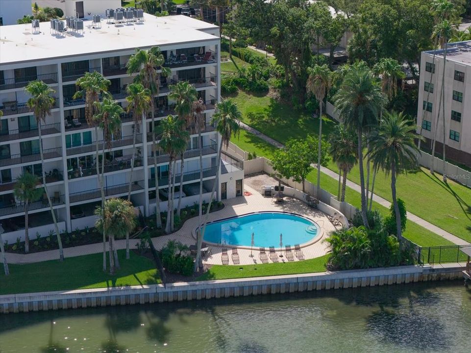 En Venta: $975,000 (2 camas, 2 baños, 2170 Pies cuadrados)