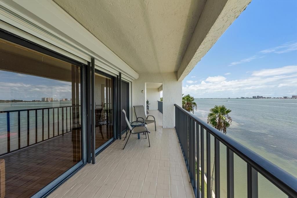 En Venta: $975,000 (2 camas, 2 baños, 2170 Pies cuadrados)
