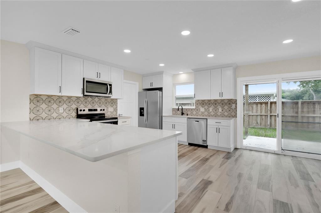 En Venta: $360,000 (3 camas, 2 baños, 1526 Pies cuadrados)