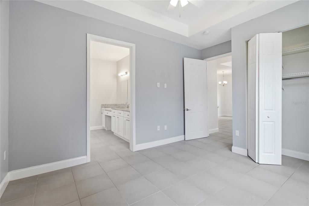На продажу: $425,000 (2 спален, 2 ванн, 1209 Квадратных фут)