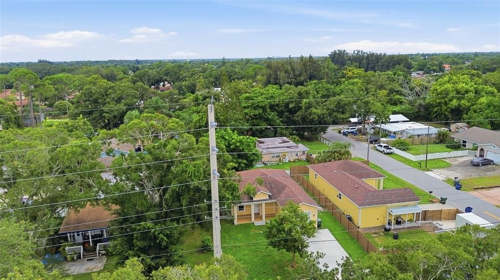 На продажу: $425,000 (2 спален, 2 ванн, 1209 Квадратных фут)