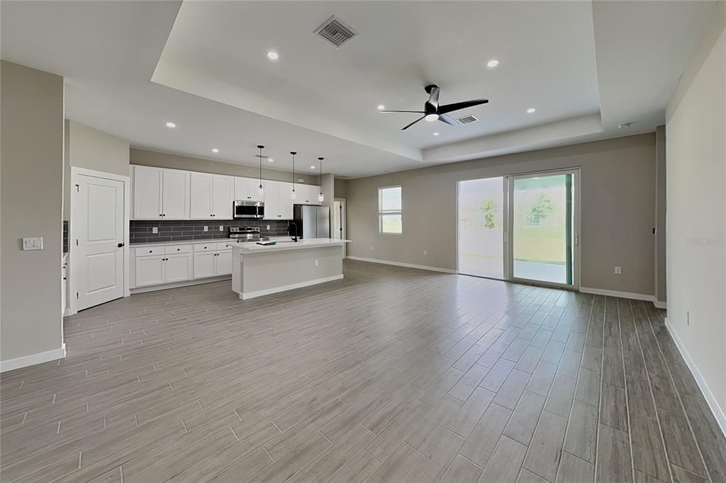 For Sale: $319,900 (3 beds, 2 baths, 1548 Square Feet)