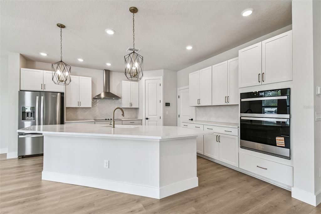 For Sale: $1,049,990 (4 beds, 3 baths, 2658 Square Feet)