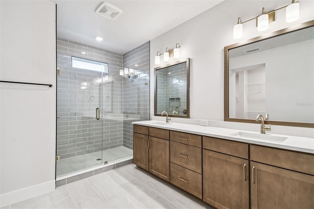 For Sale: $1,049,990 (4 beds, 3 baths, 2658 Square Feet)