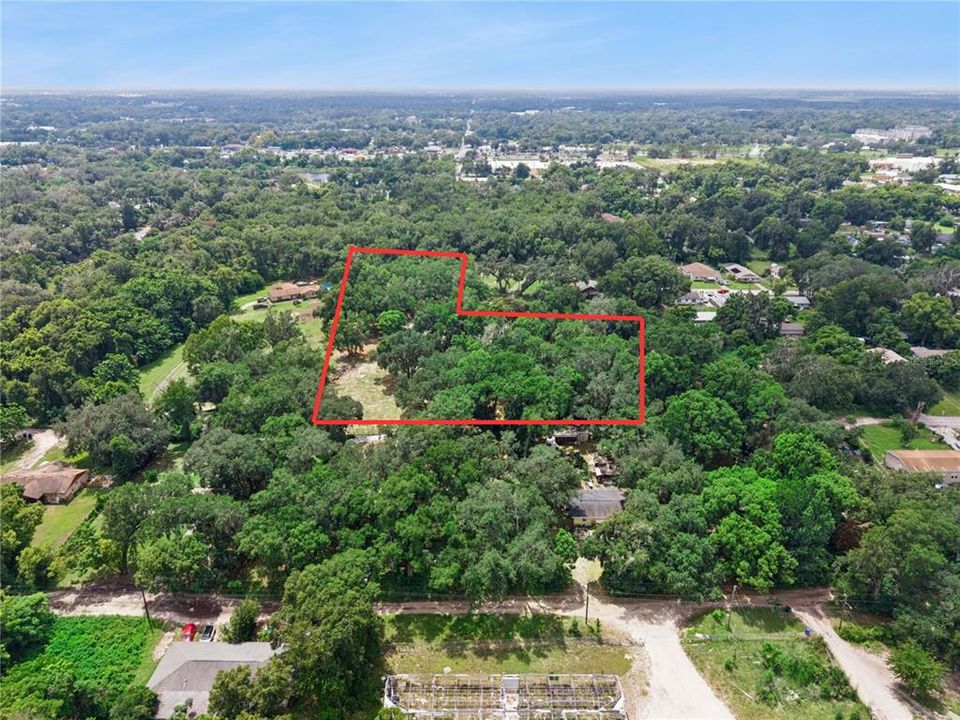 待售: $650,000 (3.58 acres)