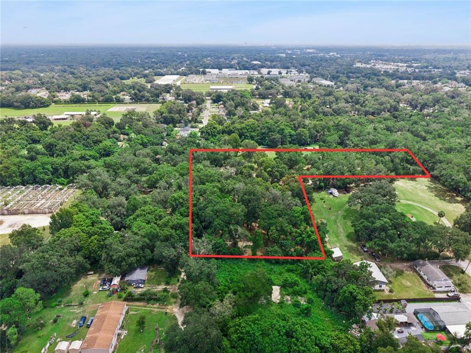 待售: $650,000 (3.58 acres)