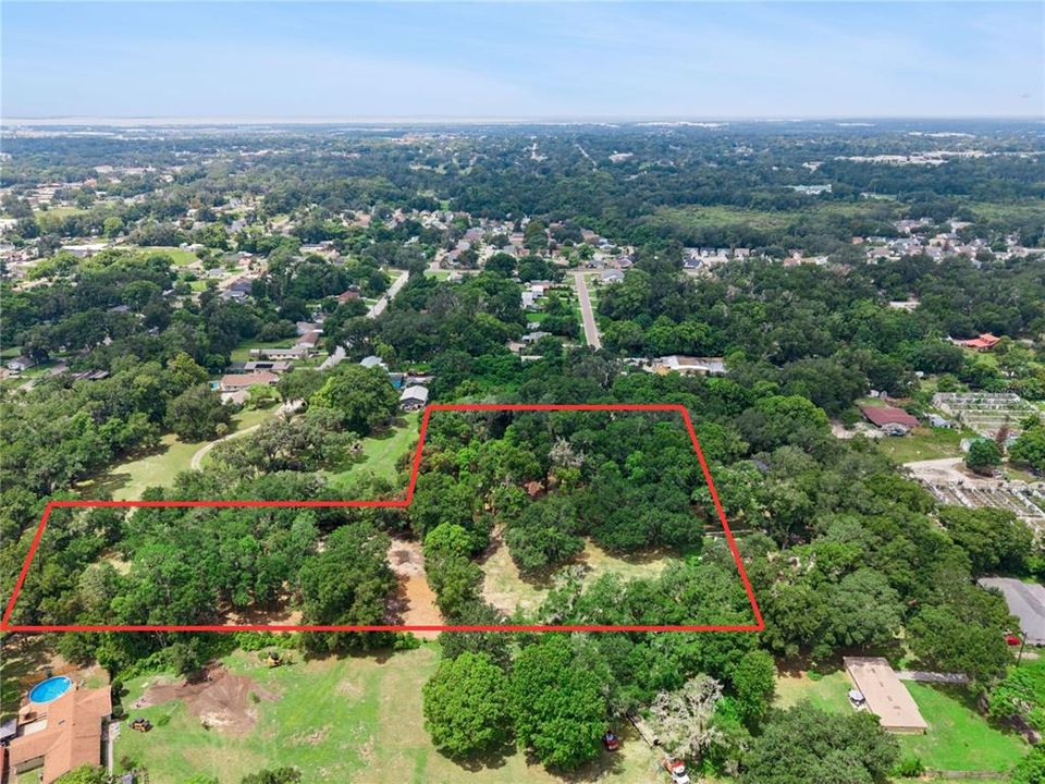 待售: $650,000 (3.58 acres)