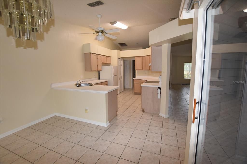 For Sale: $289,000 (3 beds, 2 baths, 1787 Square Feet)