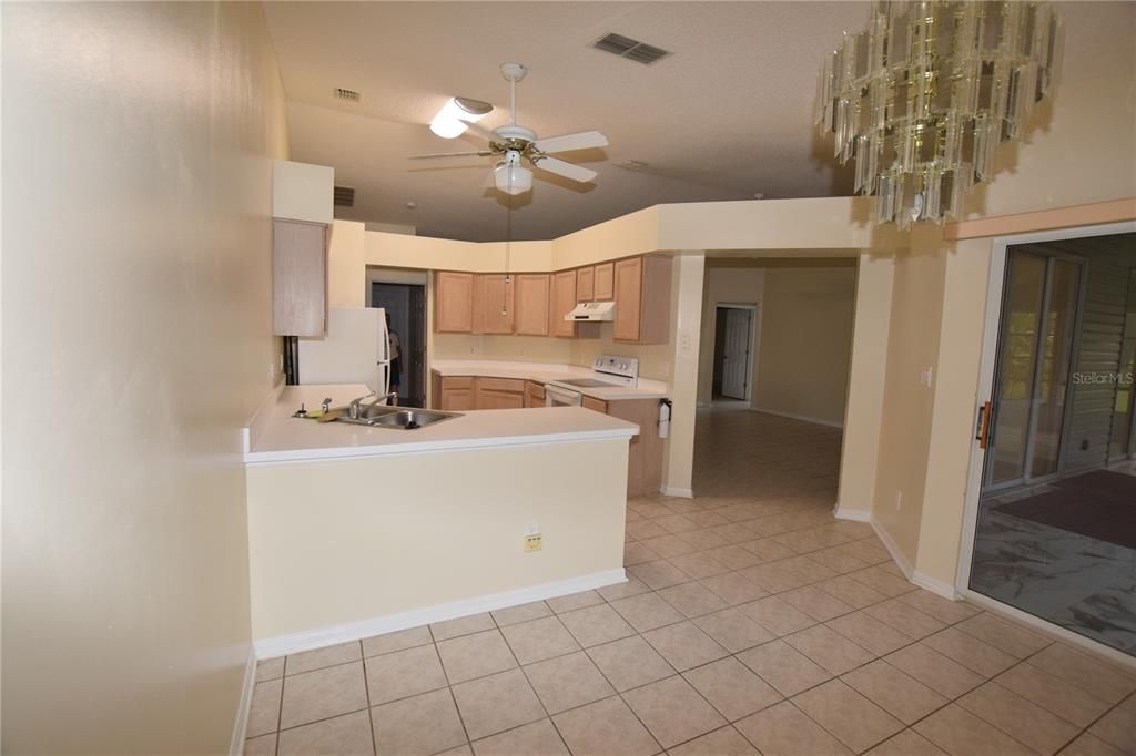 For Sale: $289,000 (3 beds, 2 baths, 1787 Square Feet)
