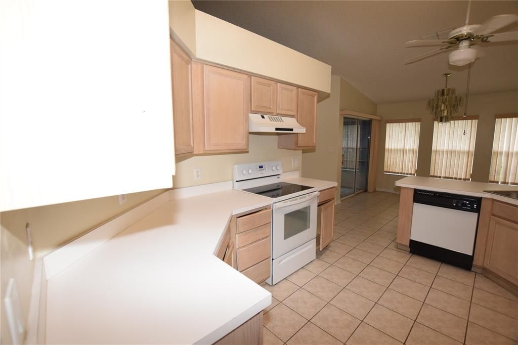 For Sale: $289,000 (3 beds, 2 baths, 1787 Square Feet)