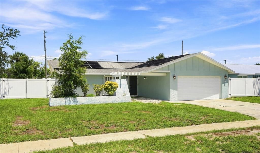 En Venta: $547,400 (4 camas, 2 baños, 1989 Pies cuadrados)
