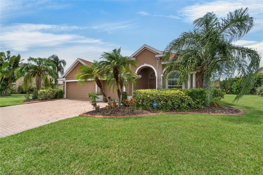 For Sale: $544,900 (4 beds, 3 baths, 2468 Square Feet)