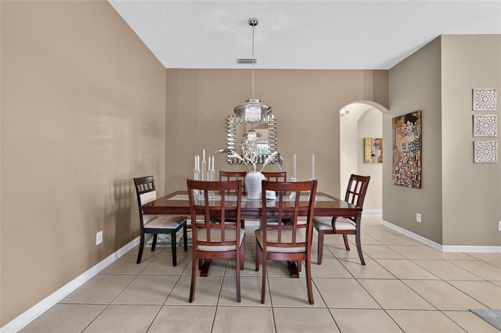 For Sale: $544,900 (4 beds, 3 baths, 2468 Square Feet)