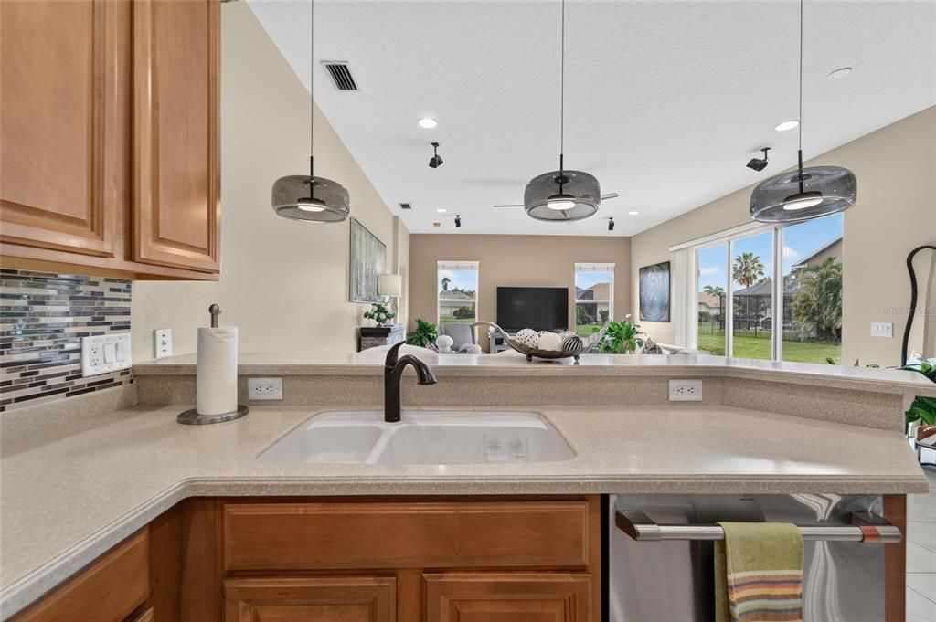 For Sale: $544,900 (4 beds, 3 baths, 2468 Square Feet)