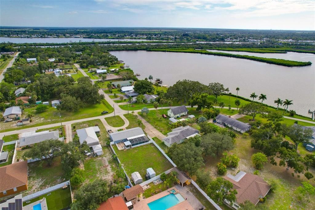 En Venta: $414,000 (3 camas, 2 baños, 1680 Pies cuadrados)