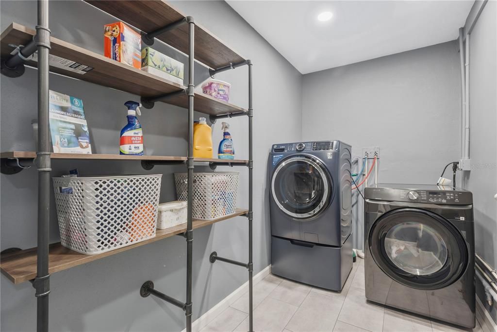 En Venta: $419,000 (3 camas, 2 baños, 1680 Pies cuadrados)