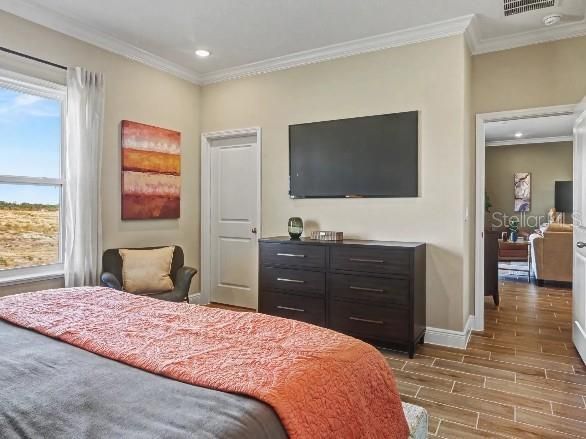 For Sale: $349,900 (4 beds, 3 baths, 2198 Square Feet)