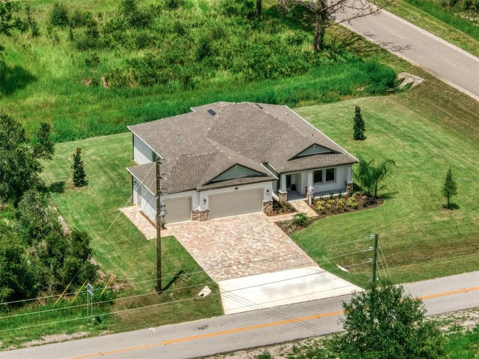 На продажу: $399,900 (3 спален, 2 ванн, 1803 Квадратных фут)
