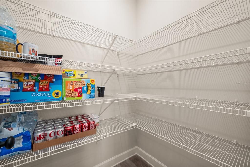На продажу: $399,900 (3 спален, 2 ванн, 1803 Квадратных фут)