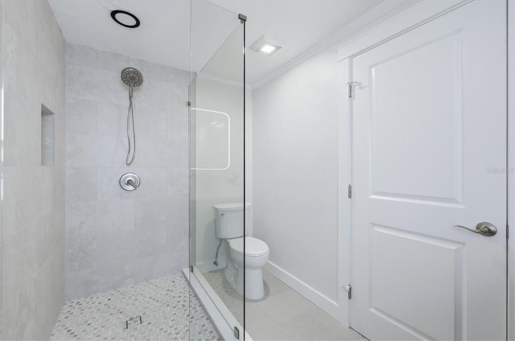 For Sale: $425,000 (3 beds, 2 baths, 1772 Square Feet)