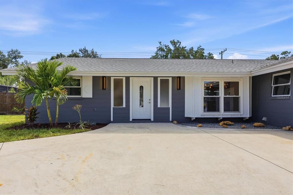 For Sale: $425,000 (3 beds, 2 baths, 1772 Square Feet)
