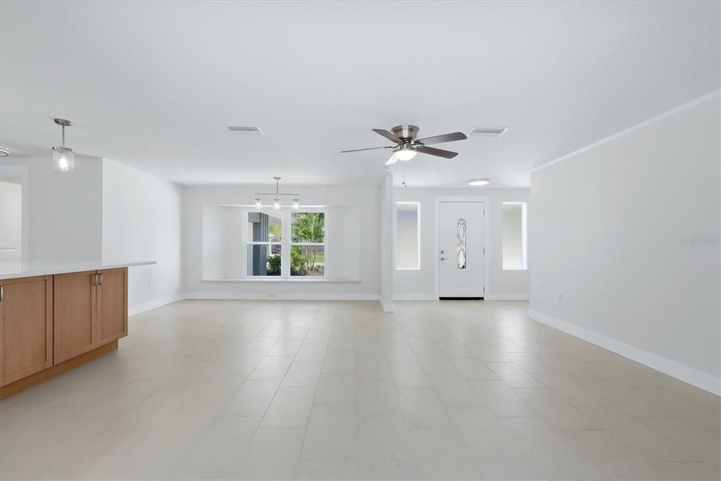 For Sale: $425,000 (3 beds, 2 baths, 1772 Square Feet)