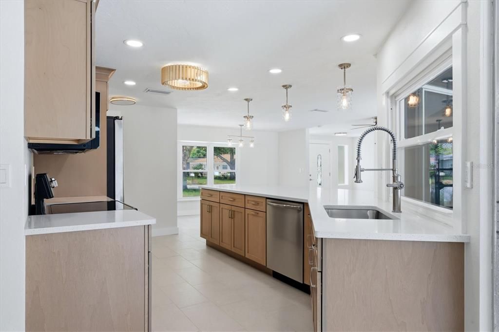 For Sale: $425,000 (3 beds, 2 baths, 1772 Square Feet)