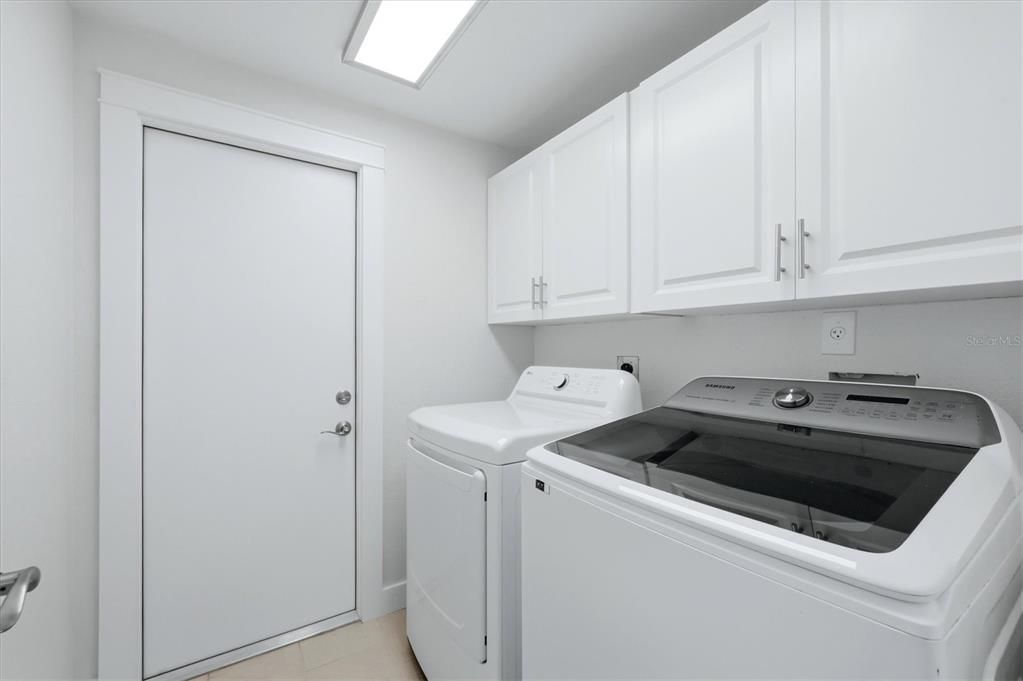 For Sale: $425,000 (3 beds, 2 baths, 1772 Square Feet)