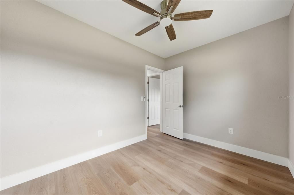 For Sale: $195,000 (4 beds, 1 baths, 1425 Square Feet)
