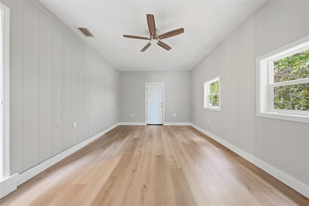 For Sale: $195,000 (4 beds, 1 baths, 1425 Square Feet)