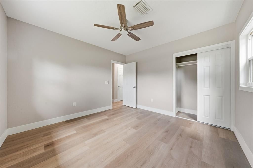 For Sale: $195,000 (4 beds, 1 baths, 1425 Square Feet)