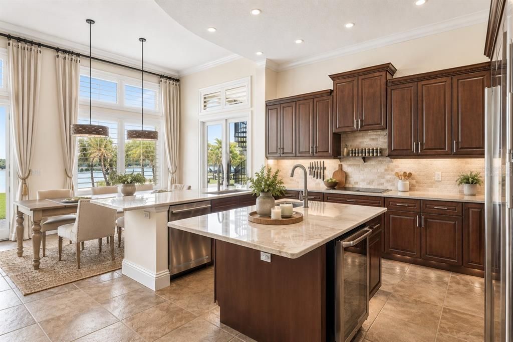 For Sale: $4,500,000 (6 beds, 7 baths, 5776 Square Feet)